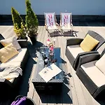 313 W Pieciogwiazdkowym Royal Tulip Plaza 200 M Dobruk Apartment *