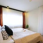Apartment 313 W Pieciogwiazdkowym Royal Tulip Plaza 200 M Dobruk *