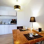 313 W Pieciogwiazdkowym Royal Tulip Plaza 200 M Dobruk Apartment *