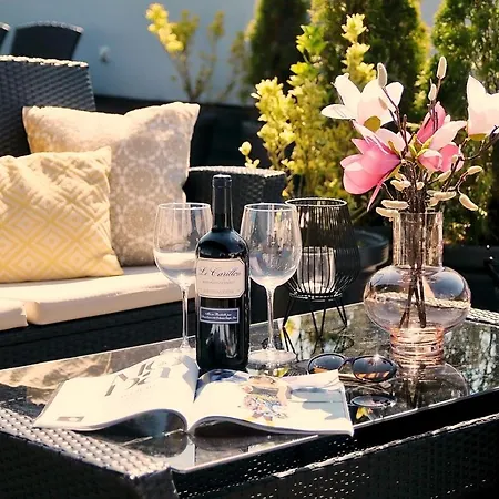 313 W Pieciogwiazdkowym Royal Tulip Plaza 200 M Dobruk Apartment *