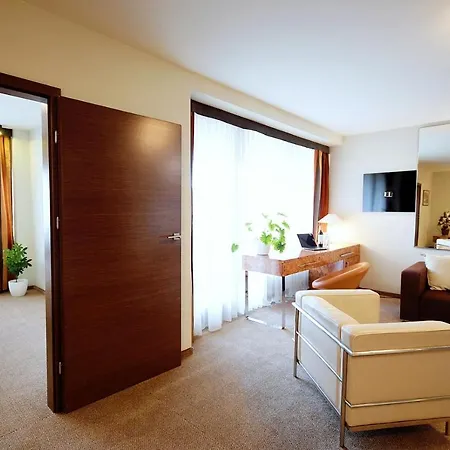 313 W Pieciogwiazdkowym Royal Tulip Plaza 200 M Dobruk Appartement Kołobrzeg