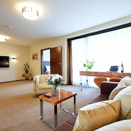 Апартаменты 313 W Pieciogwiazdkowym Royal Tulip Plaza 200 M Dobruk *